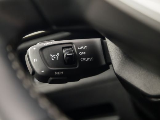 Peugeot 3008 1.2 PureTech Allure Sport (NIEUW MODEL, APPLE CARPLAY, GROOT NAVI, PARELMOER, LEDER, 360 CAMERA, ... ActivLease financial lease