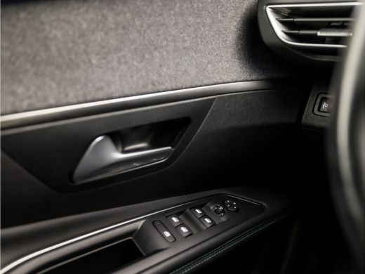 Peugeot 3008 1.2 PureTech Allure Sport (NIEUW MODEL, APPLE CARPLAY, GROOT NAVI, PARELMOER, LEDER, 360 CAMERA, ... ActivLease financial lease