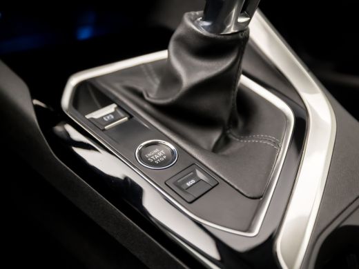 Peugeot 3008 1.2 PureTech Allure Sport (NIEUW MODEL, APPLE CARPLAY, GROOT NAVI, PARELMOER, LEDER, 360 CAMERA, ... ActivLease financial lease