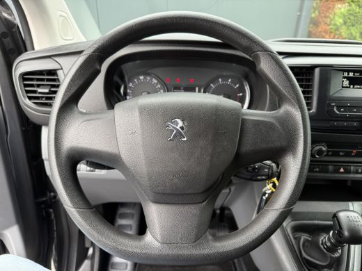 Peugeot Expert 1.5 BlueHDI 102 PK / L2H1 / TREKHAAK / AIRCO / CRUISE / 48.216 KM!! / PDC ActivLease financial lease