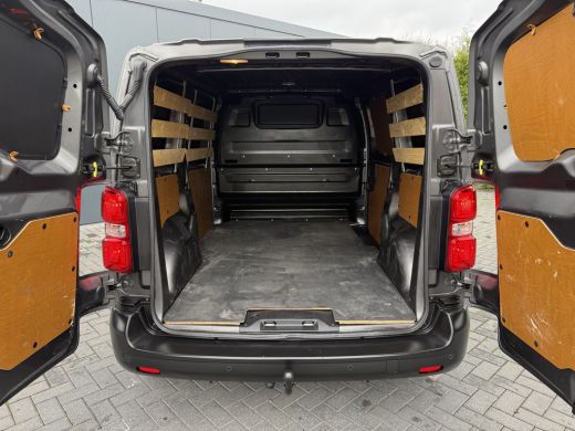 Peugeot Expert 1.5 BlueHDI 102 PK / L2H1 / TREKHAAK / AIRCO / CRUISE / 48.216 KM!! / PDC ActivLease financial lease