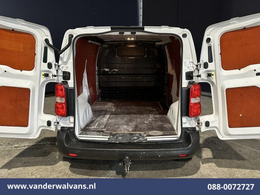 Peugeot Expert 2.0 BlueHDI 123pk L2H1 Euro6 Airco | Navigatie | 2500kg Trekhaak | Cruisecontrol | Apple Carplay ... ActivLease financial lease