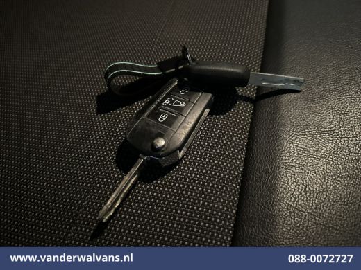 Peugeot Expert 2.0 BlueHDI 123pk L2H1 Euro6 Airco | Navigatie | 2500kg Trekhaak | Cruisecontrol | Apple Carplay ... ActivLease financial lease