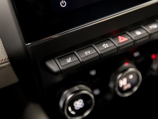 Renault Clio 1.6 E-Tech Hybrid 140 Initiale Paris 141Pk Automaat (VIRTUAL COCKPIT, APPLE CARPLAY, GROOT NAVI, ... ActivLease financial lease