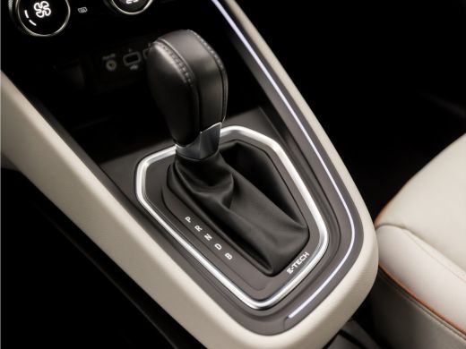 Renault Clio 1.6 E-Tech Hybrid 140 Initiale Paris 141Pk Automaat (VIRTUAL COCKPIT, APPLE CARPLAY, GROOT NAVI, ... ActivLease financial lease