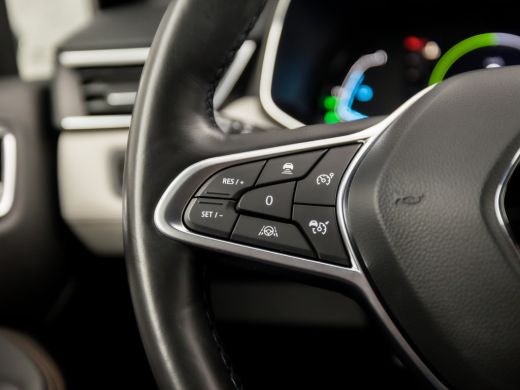 Renault Clio 1.6 E-Tech Hybrid 140 Initiale Paris 141Pk Automaat (VIRTUAL COCKPIT, APPLE CARPLAY, GROOT NAVI, ... ActivLease financial lease