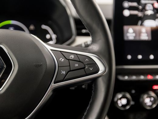 Renault Clio 1.6 E-Tech Hybrid 140 Initiale Paris 141Pk Automaat (VIRTUAL COCKPIT, APPLE CARPLAY, GROOT NAVI, ... ActivLease financial lease