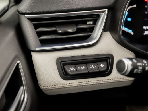 Renault Clio 1.6 E-Tech Hybrid 140 Initiale Paris 141Pk Automaat (VIRTUAL COCKPIT, APPLE CARPLAY, GROOT NAVI, ... ActivLease financial lease