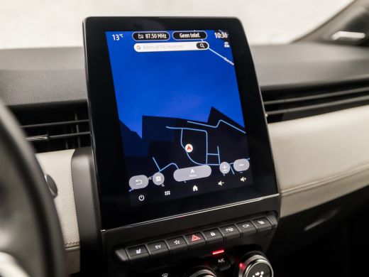 Renault Clio 1.6 E-Tech Hybrid 140 Initiale Paris 141Pk Automaat (VIRTUAL COCKPIT, APPLE CARPLAY, GROOT NAVI, ... ActivLease financial lease