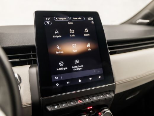 Renault Clio 1.6 E-Tech Hybrid 140 Initiale Paris 141Pk Automaat (VIRTUAL COCKPIT, APPLE CARPLAY, GROOT NAVI, ... ActivLease financial lease