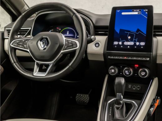 Renault Clio 1.6 E-Tech Hybrid 140 Initiale Paris 141Pk Automaat (VIRTUAL COCKPIT, APPLE CARPLAY, GROOT NAVI, ... ActivLease financial lease