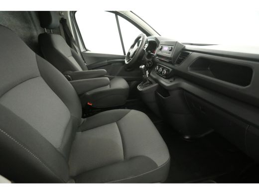 Renault Trafic 2.0 dCi T30 L2H1 | Airco | Cruise | Trekh. | Parkeersens. | LED ActivLease financial lease