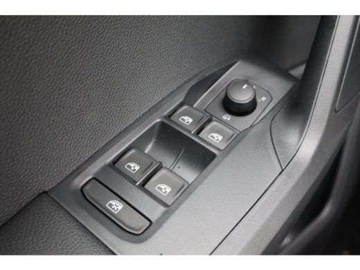 Seat Arona Style | Airconditioning automatisch met 2-zone-temperatuurregeling | Cruise Control | Digitaal in... ActivLease financial lease