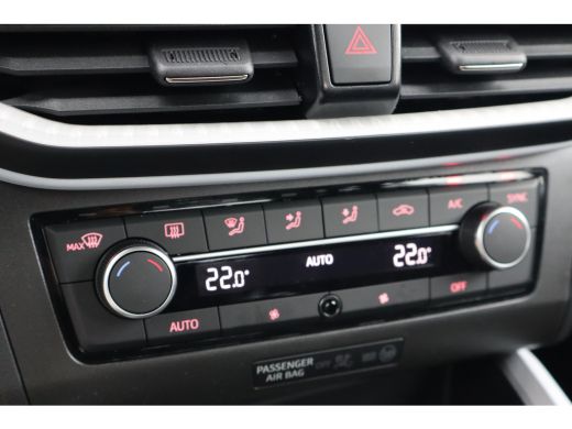 Seat Arona Style | Airconditioning automatisch met 2-zone-temperatuurregeling | Cruise Control | Digitaal in... ActivLease financial lease