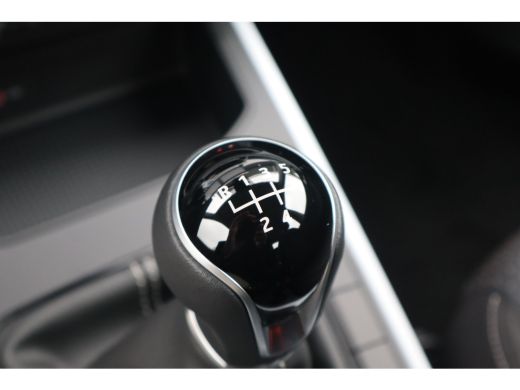 Seat Arona Style | Airconditioning automatisch met 2-zone-temperatuurregeling | Cruise Control | Digitaal in... ActivLease financial lease