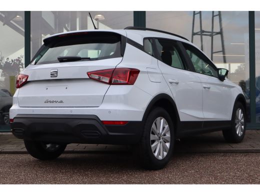 Seat Arona Style | Airconditioning automatisch met 2-zone-temperatuurregeling | Cruise Control | Digitaal in... ActivLease financial lease