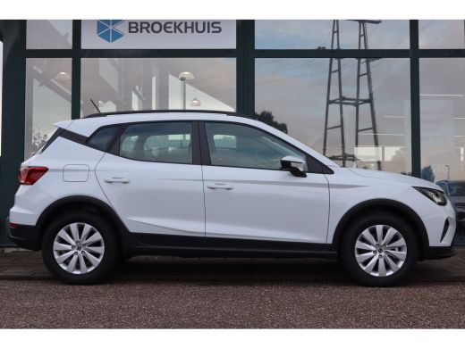 Seat Arona Style | Airconditioning automatisch met 2-zone-temperatuurregeling | Cruise Control | Digitaal in... ActivLease financial lease