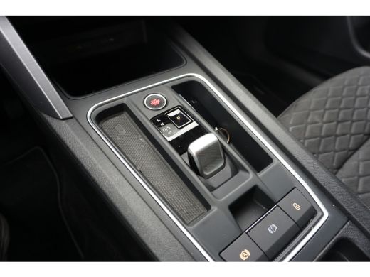 Seat Leon 1.5 eTSI FR FULL LED | STOEL/STUURVERW. | CAMERA | ACC | KEYLESS | ActivLease financial lease