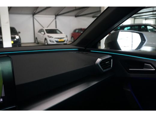 Seat Leon 1.5 eTSI FR FULL LED | STOEL/STUURVERW. | CAMERA | ACC | KEYLESS | ActivLease financial lease