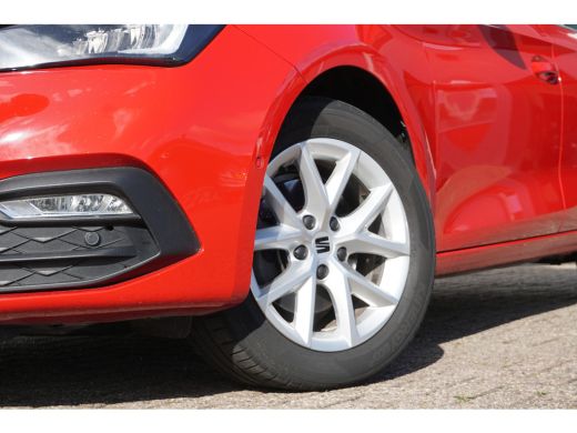 Seat Leon 1.5 TSI Style Launch Edition | CAMERA | ACC | CARPLAY | VIRTUAL COCKPIT | ActivLease financial lease