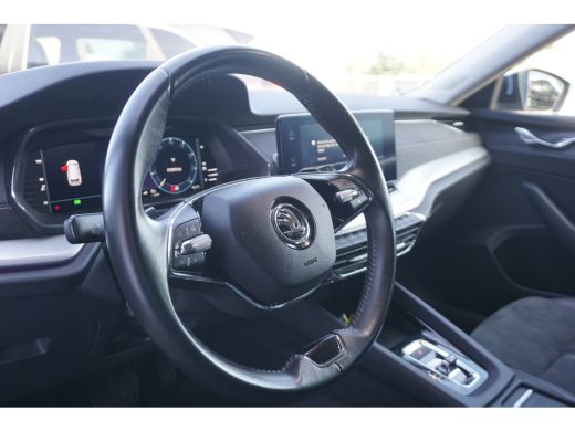 Skoda Octavia Combi 1.0 e-TSI Automaat Edition Plus | TREKHAAK | STOEL/STUUR VERW. | LEDER/ ALCANTARA | ActivLease financial lease