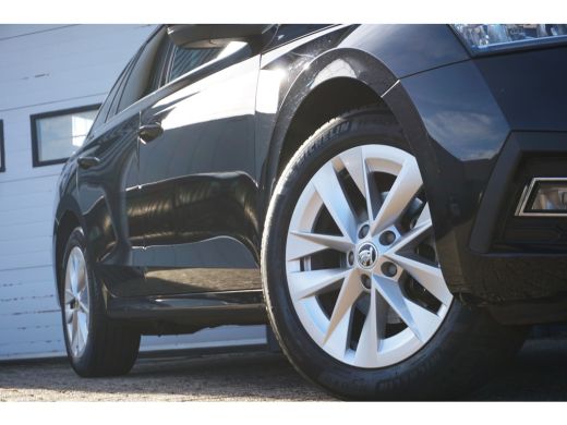 Skoda Octavia Combi 1.0 e-TSI Automaat Edition Plus | TREKHAAK | STOEL/STUUR VERW. | LEDER/ ALCANTARA | ActivLease financial lease