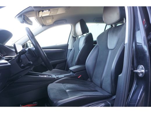 Skoda Octavia Combi 1.0 e-TSI Automaat Edition Plus | TREKHAAK | STOEL/STUUR VERW. | LEDER/ ALCANTARA | ActivLease financial lease