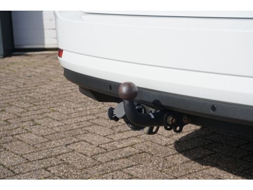 Skoda Octavia Combi 1.0 TSI Automaat Clever Edition | PARELMOER WIT | TREKHAAK | STOELVERW. | ActivLease financial lease