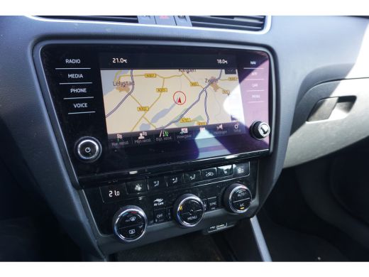 Skoda Octavia Combi 1.0 TSI Automaat Clever Edition | PARELMOER WIT | TREKHAAK | STOELVERW. | ActivLease financial lease