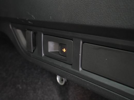 Skoda Octavia Combi 1.4 TSI iV 204pk PHEV Business Edition Navigatie Wegkl.trekhaal Pdc Virtual Cockpit Carplay... ActivLease financial lease