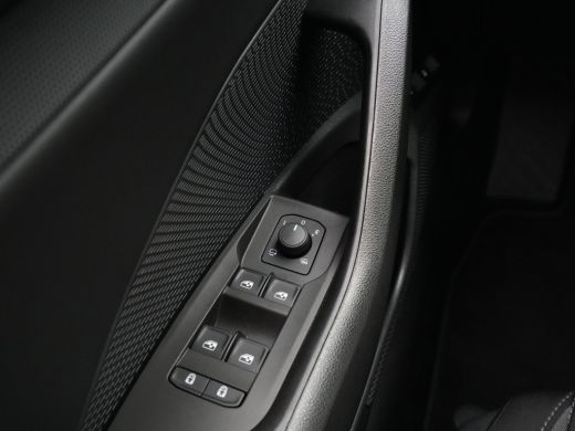 Skoda Octavia Combi 1.4 TSI iV 204pk PHEV Business Edition Navigatie Wegkl.trekhaal Pdc Virtual Cockpit Carplay... ActivLease financial lease