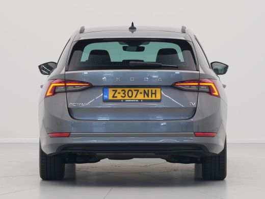 Skoda Octavia Combi 1.4 TSI iV 204pk PHEV Business Edition Navigatie Wegkl.trekhaal Pdc Virtual Cockpit Carplay... ActivLease financial lease