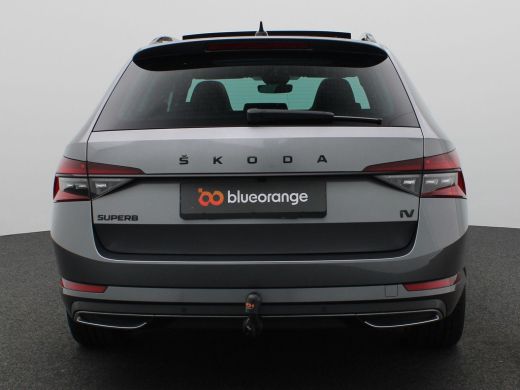 Skoda Superb Combi 1.4 TSI iV Sportline Business 218PK DSG Pano-Schuifdak, Trekhaak, Matrix-LED Verlichting, N... ActivLease financial lease