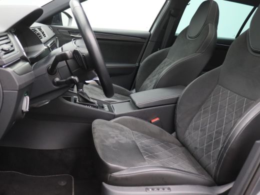 Skoda Superb Combi 1.4 TSI iV Sportline Business 218PK DSG Pano-Schuifdak, Trekhaak, Matrix-LED Verlichting, N... ActivLease financial lease