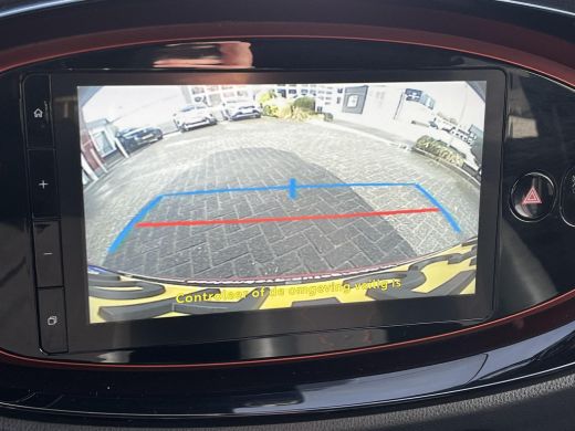 Toyota Aygo 1.0 VVT-i S-CVT Envy | Cabriodak | Navigatie | Stoelverwarming | Keyless entry | ActivLease financial lease