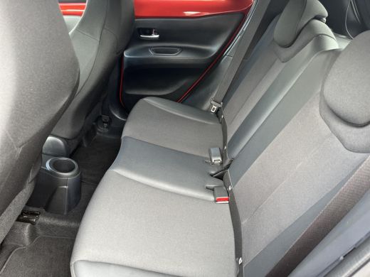 Toyota Aygo 1.0 VVT-i S-CVT Envy | Cabriodak | Navigatie | Stoelverwarming | Keyless entry | ActivLease financial lease