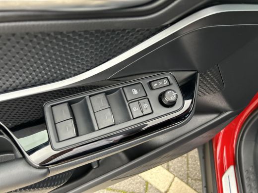 Toyota C-HR 2.0 Hybrid GR-Sport ActivLease financial lease