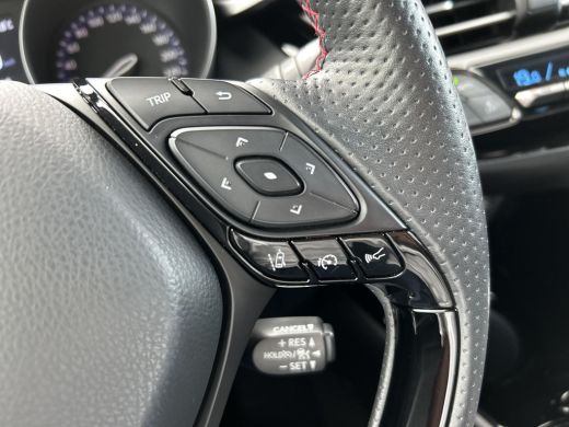 Toyota C-HR 2.0 Hybrid GR-Sport ActivLease financial lease