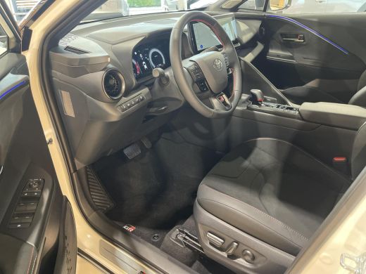 Toyota C-HR 2.0 Plug-in Hybrid 220 GR SPORT ActivLease financial lease