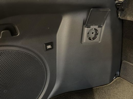 Toyota C-HR 2.0 Plug-in Hybrid 220 GR SPORT ActivLease financial lease