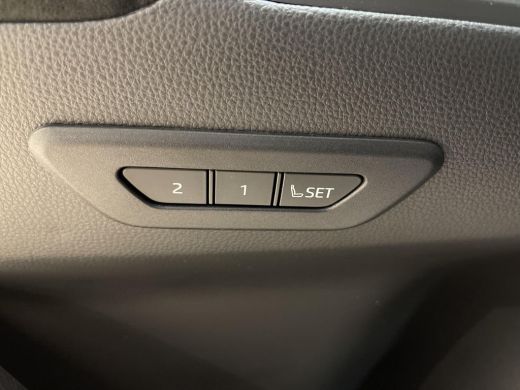 Toyota C-HR 2.0 Plug-in Hybrid 220 GR SPORT ActivLease financial lease