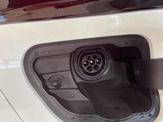 Toyota C-HR 2.0 Plug-in Hybrid 220 GR SPORT ActivLease financial lease