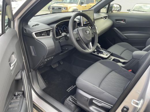 Toyota Corolla Cross Hybrid 140 Dynamic ActivLease financial lease