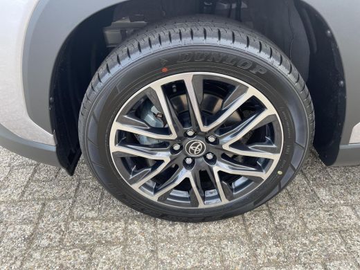 Toyota Corolla Cross Hybrid 140 Dynamic ActivLease financial lease