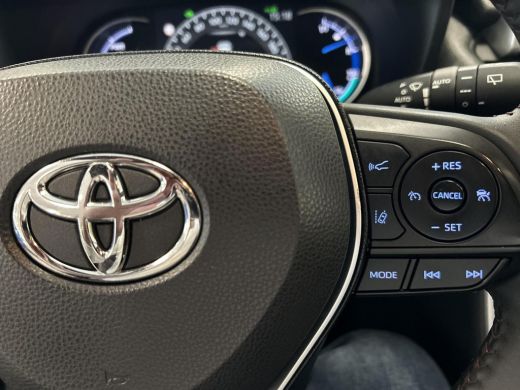 Toyota RAV4 2.5 Plug-in Hybrid AWD Dynamic ActivLease financial lease