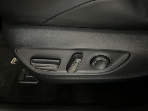 Toyota RAV4 2.5 Plug-in Hybrid AWD Dynamic ActivLease financial lease