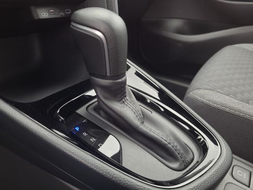 Toyota Yaris Cross 1.5 Hybrid 115 First Edition | Parkeersensor | Blindspot | Apple CarPlay | Rijklaarprijs incl. ga... ActivLease financial lease