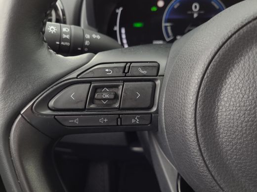 Toyota Yaris Cross 1.5 Hybrid 115 First Edition | Parkeersensor | Blindspot | Apple CarPlay | Rijklaarprijs incl. ga... ActivLease financial lease