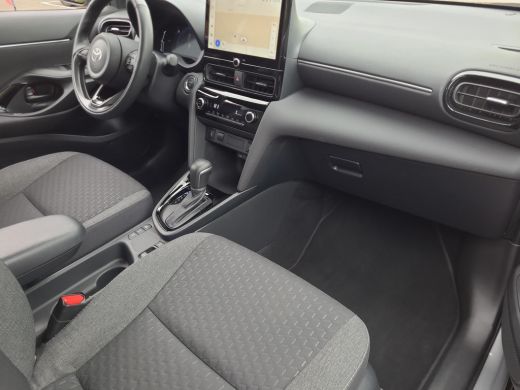 Toyota Yaris Cross 1.5 Hybrid 115 First Edition | Parkeersensor | Blindspot | Apple CarPlay | Rijklaarprijs incl. ga... ActivLease financial lease