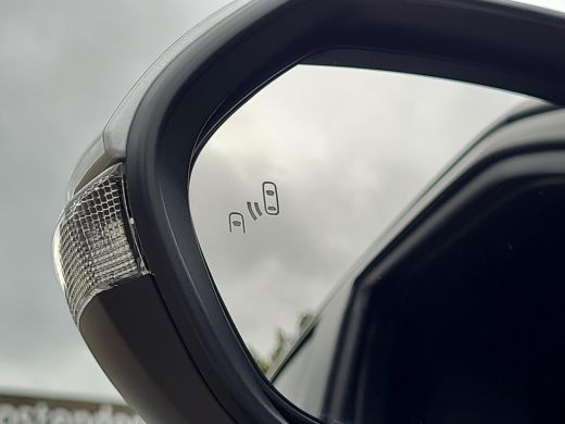 Toyota Yaris Cross 1.5 Hybrid 115 First Edition | Parkeersensor | Blindspot | Apple CarPlay | Rijklaarprijs incl. ga... ActivLease financial lease